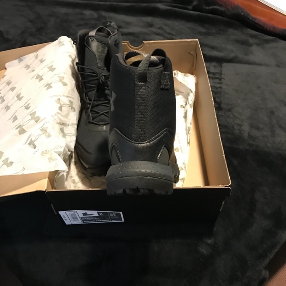 Under Armour, size 11, black - Picture 2 of 8